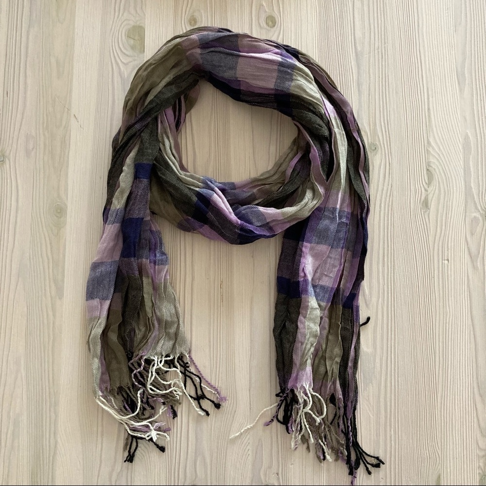 Multicolored scarf